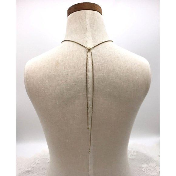 Necklace brushed gold finish with black gems and a adjustable chain - Picture 2 of 5